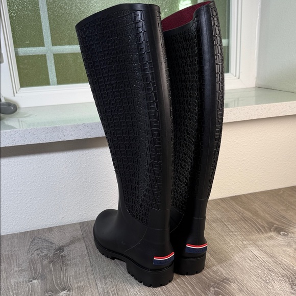 Tommy Hilfiger Black Women's Rain Boots - Picture 2 of 7